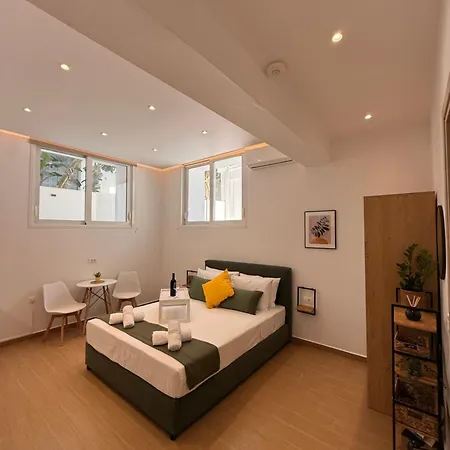 Daedalus Rhodes Center Olive Semi-basement Apartment