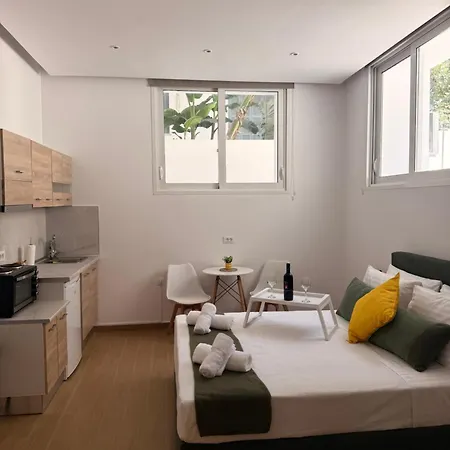 Daedalus Rhodes Center Olive Semi-basement Apartment