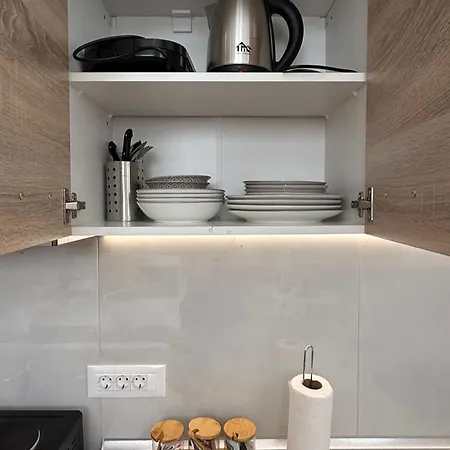 Daedalus Rhodes Center Olive Semi-basement Apartment